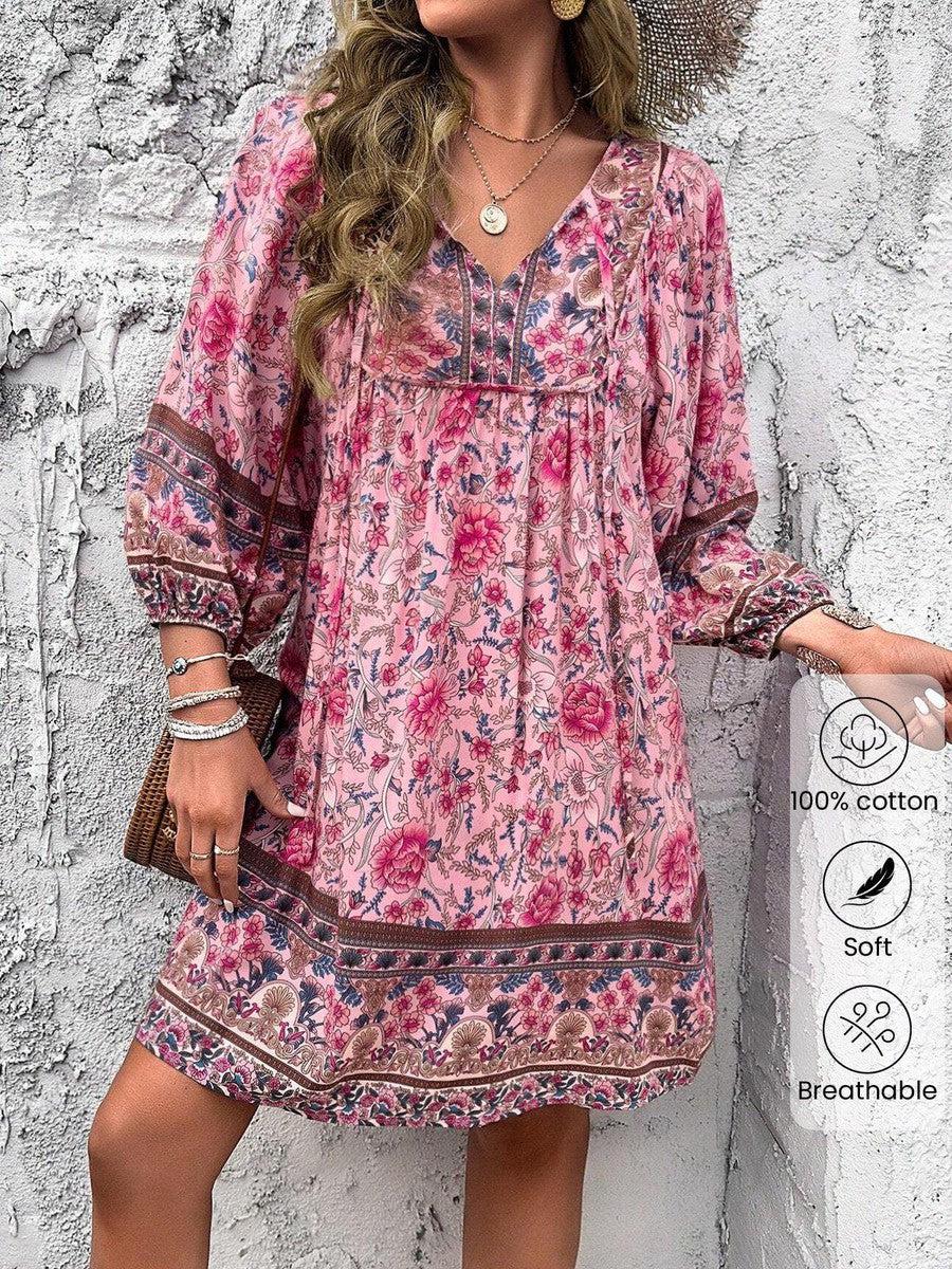Luna | Minikleid mit weichem Druck und V-Ausschnitt